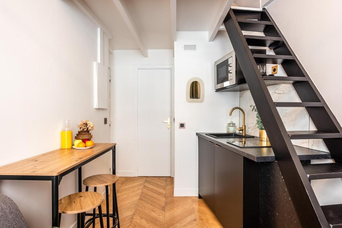Elegant Esprit Loft Avec Ac Appartement Parijs